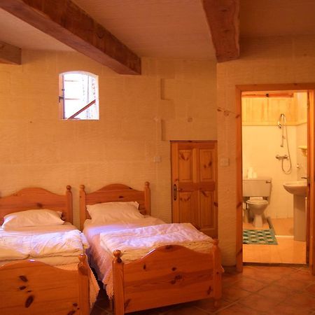 Ta'Kemmuna Hotel Qala Kültér fotó