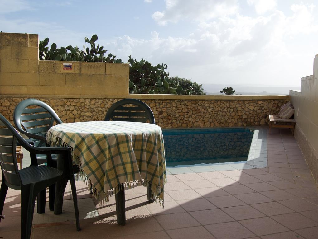 Ta'Kemmuna Hotel Qala Kültér fotó