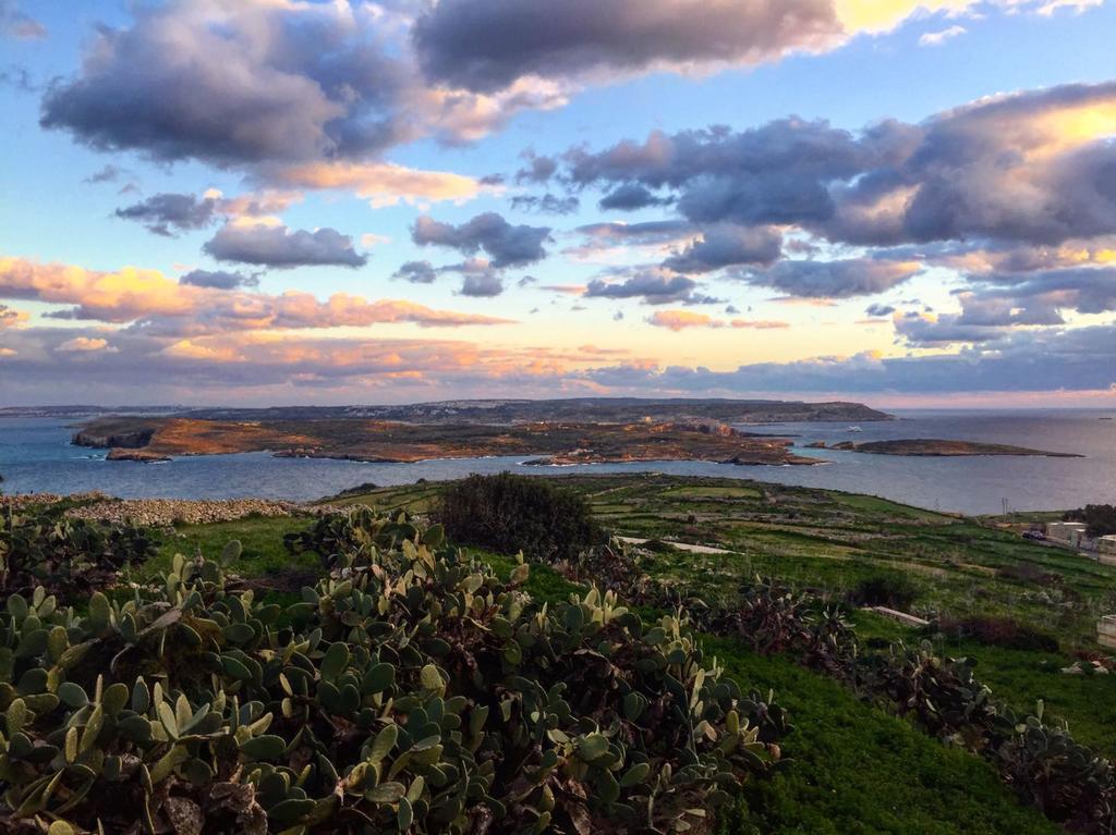 Ta'Kemmuna Hotel Qala Kültér fotó