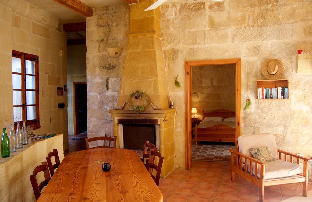 Ta'Kemmuna Hotel Qala Kültér fotó