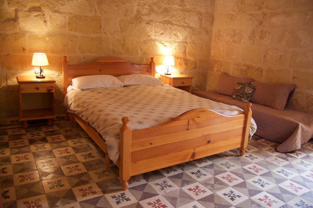 Ta'Kemmuna Hotel Qala Kültér fotó